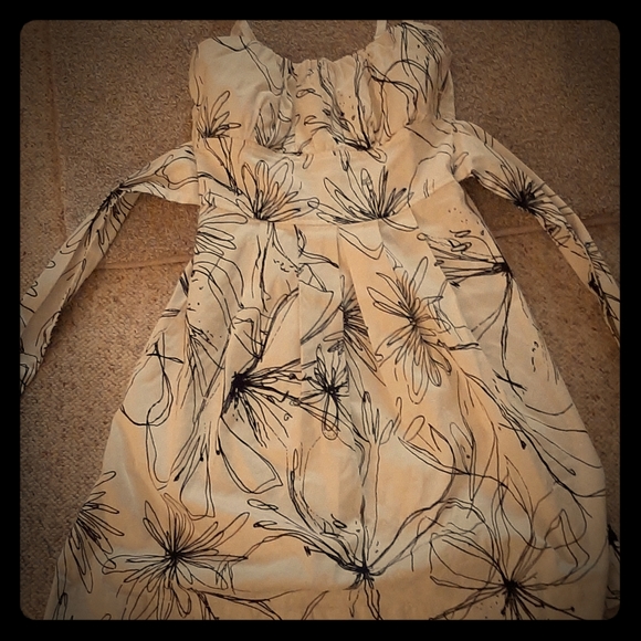 Beautiful white and black sundress - Picture 1 of 2